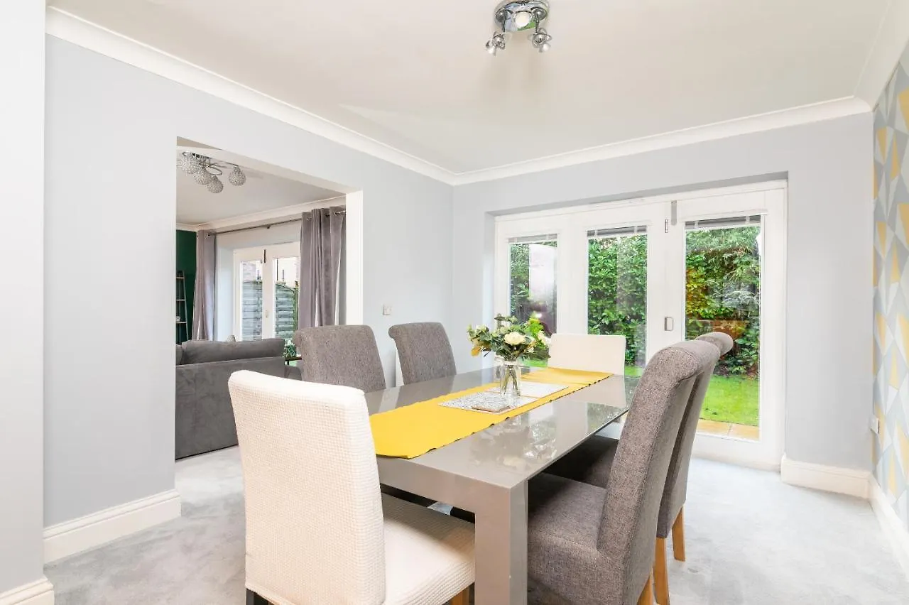 Nyaraló Spacious And Modern Townhouse I Pass The Keys York